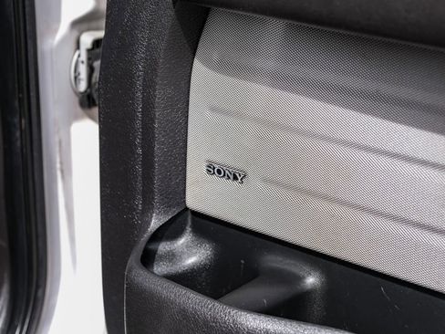 Used 2010 Ford F150 Lariat RWD image 38