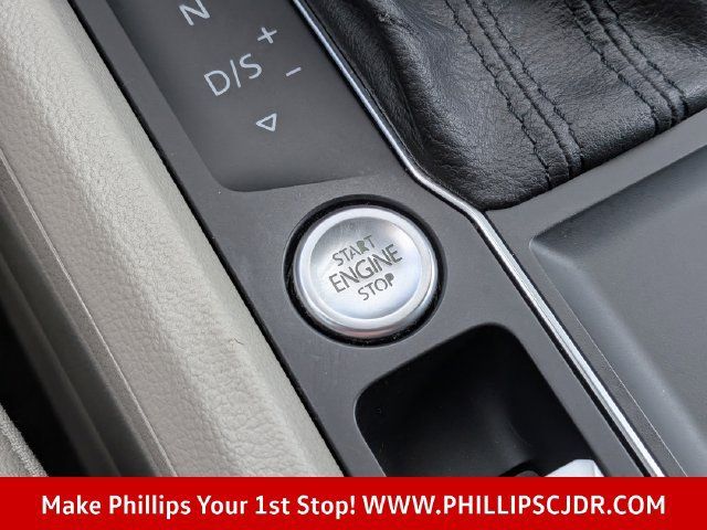 Used 2020 Volkswagen Atlas SE w/ Panoramic Sunroof Package FWD image 27
