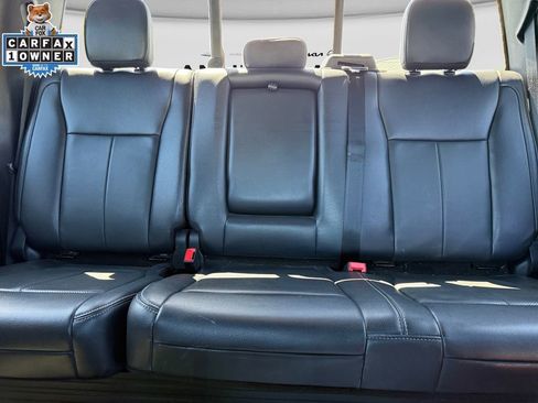 Used 2022 Ford F350 Lariat w/ Lariat Ultimate Package AWD/4WD image 16