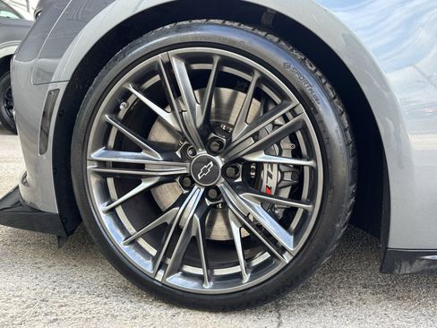 Used 2021 Chevrolet Camaro ZL1 image 13