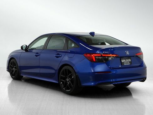 Used 2024 Honda Civic Sport image 3