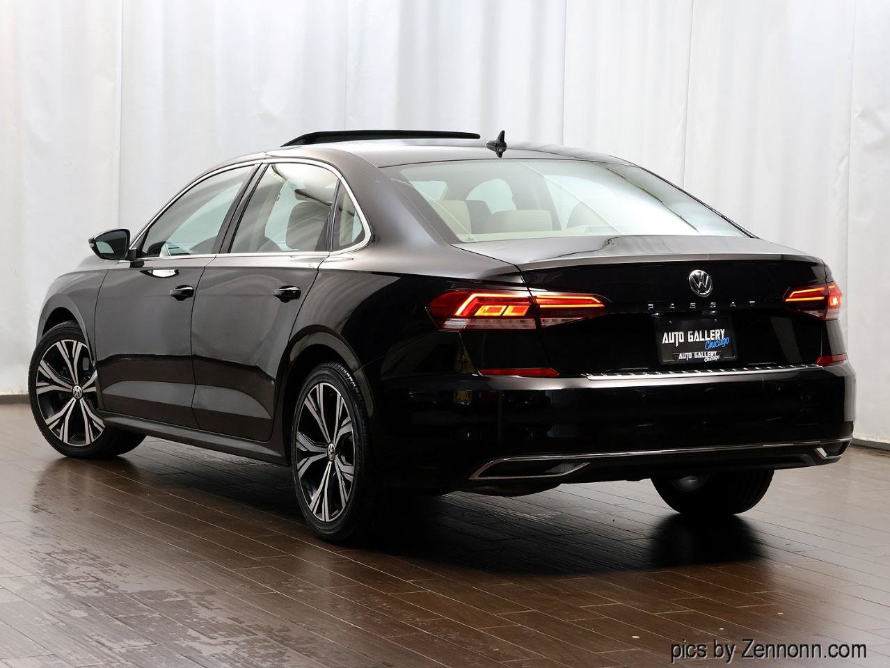 Used 2020 Volkswagen Passat 2.0T SEL FWD image 9