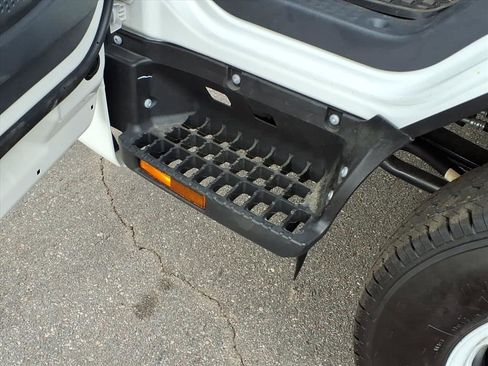 New 2025 Chevrolet Low Cab Forward LCF image 23