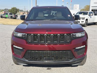 New 2025 Jeep Grand Cherokee Limited w/ Black Appearance Package