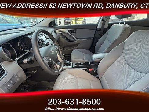 Used 2016 Hyundai Elantra SE w/ Option Group 02 FWD image 11