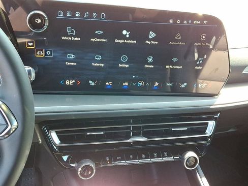 New 2026 Chevrolet Traverse LT w/ Midnight/Sport Edition AWD/4WD image 16