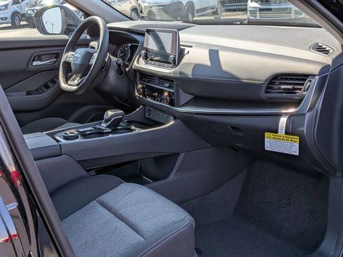 New 2026 Nissan Rogue SV AWD/4WD image 23