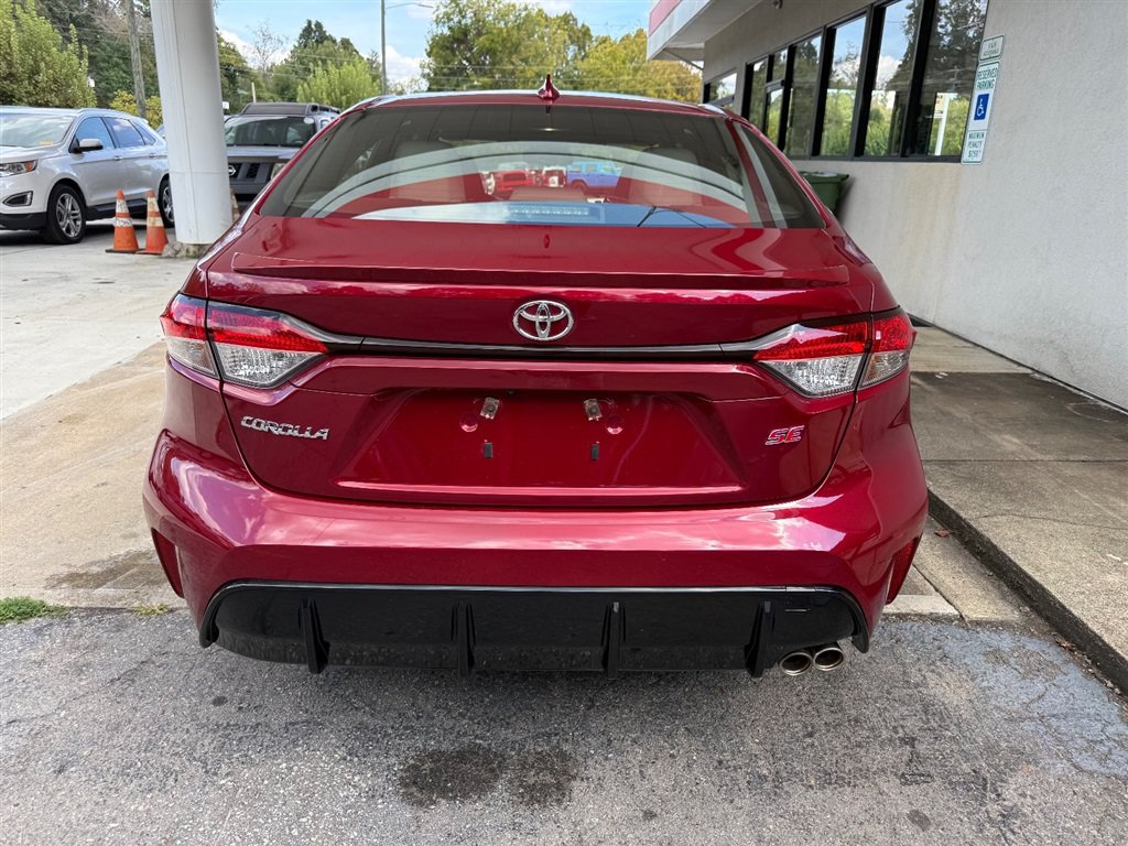 Used 2023 Toyota Corolla SE w/ SE Premium Package FWD image 11