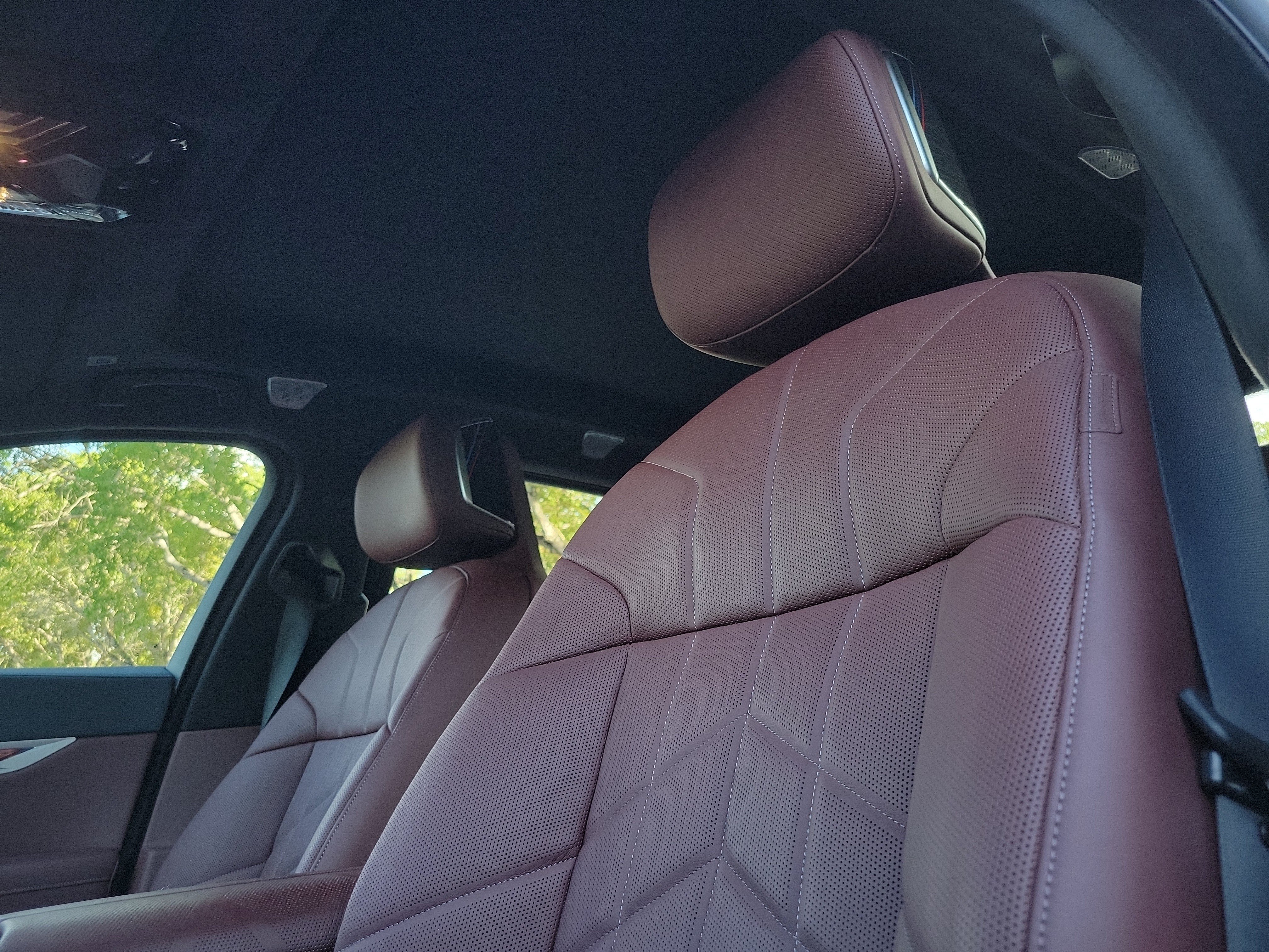 Used 2026 BMW 740i w/ Executive Package RWD image 23