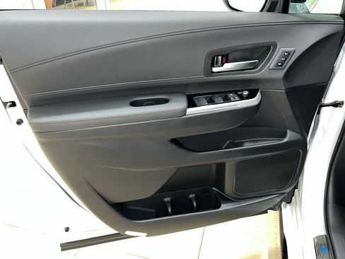 New 2026 Toyota Sienna Platinum AWD/4WD image 15