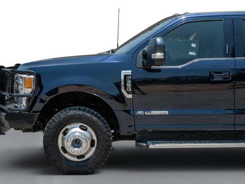 Used 2022 Ford F350 Lariat AWD/4WD image 10