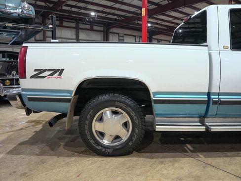 Used 1997 Chevrolet Silverado 1500 4x4 Extended Cab image 9