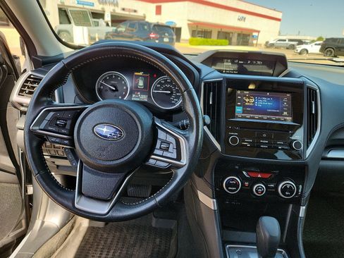 Used 2023 Subaru Forester Premium image 12