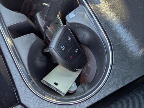 New 2026 GMC Canyon Elevation w/ Convenience Package image 26