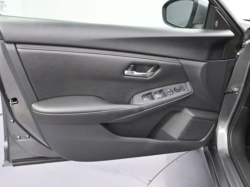 Certified 2023 Nissan Sentra SV image 11