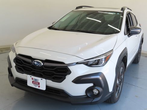 Used 2025 Subaru Crosstrek 2.5i Limited w/ Crosstrek Mirror Package image 10