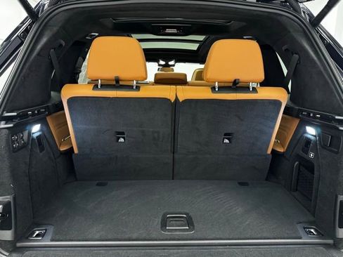 Used 2023 BMW X7 xDrive40i w/ Executive Package image 32