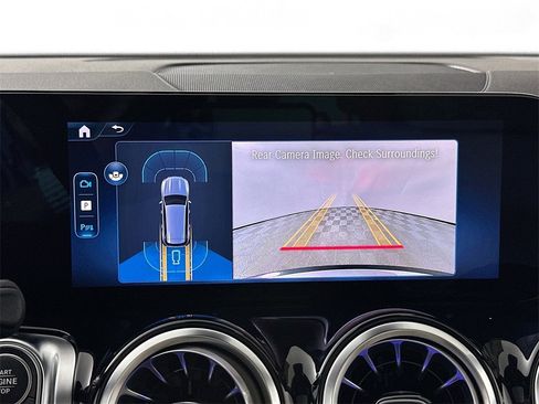 Certified 2025 Mercedes-Benz GLB 250 image 14