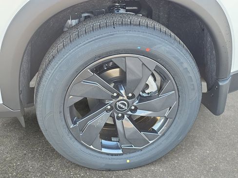 New 2026 Nissan Rogue SV w/ Cold Weather Package FWD image 30