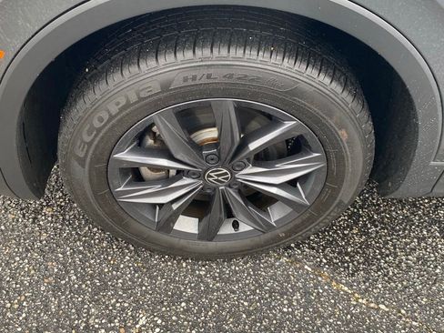 Used 2023 Volkswagen Tiguan SE image 20