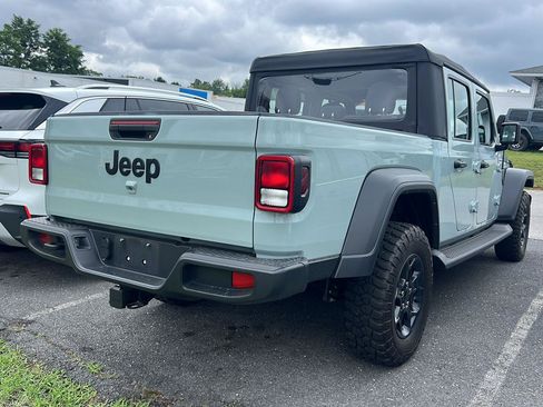 Used 2023 Jeep Gladiator Sport w/ Trailer Tow Package AWD/4WD image 4