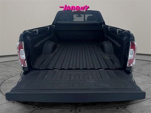 Used 2022 GMC Canyon AT4 image 36