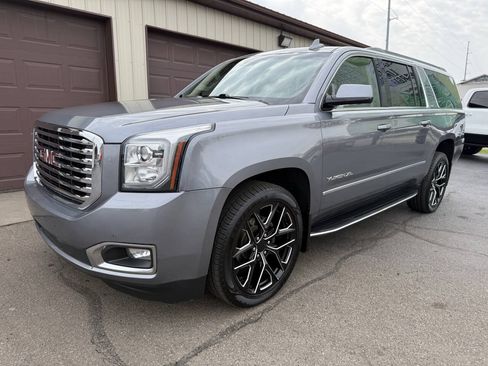 Used 2019 GMC Yukon XL SLT w/ Premium Edition AWD/4WD image 1
