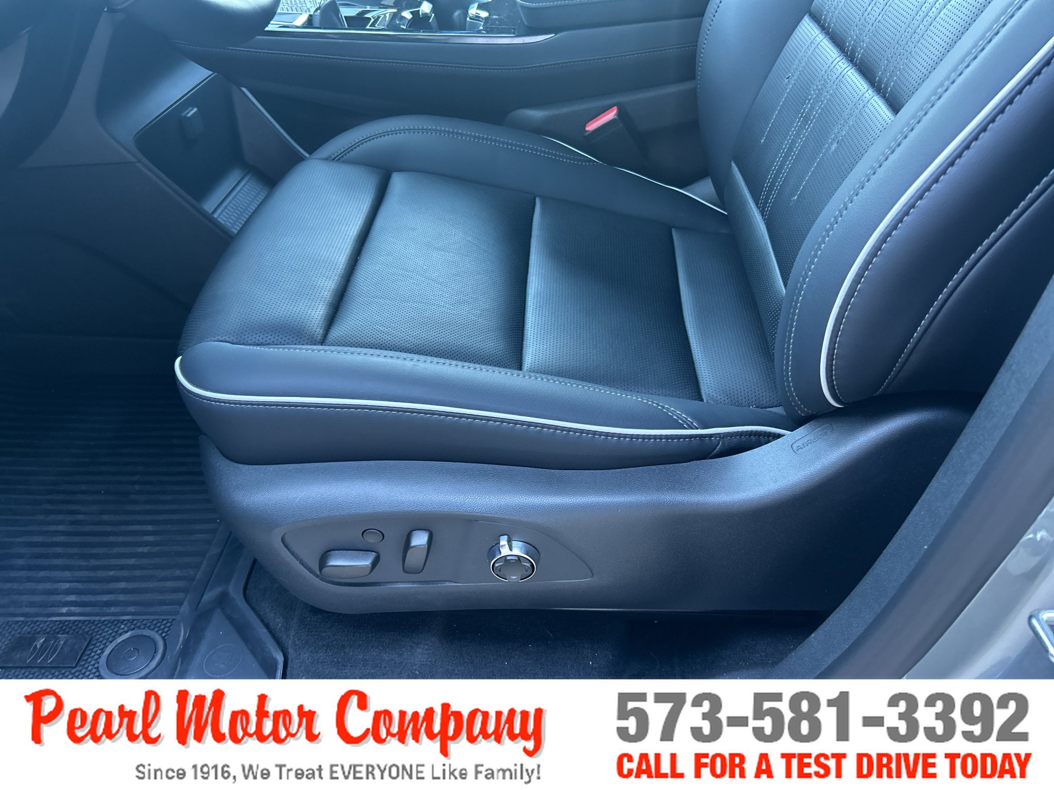 Used 2026 Buick Enclave Avenir w/ Super Cruise Package AWD/4WD image 10
