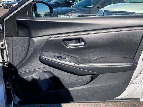 Used 2023 Nissan Sentra SV image 29