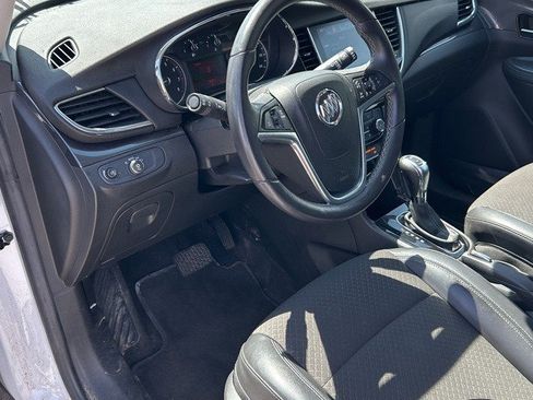 Used 2021 Buick Encore Preferred FWD image 9