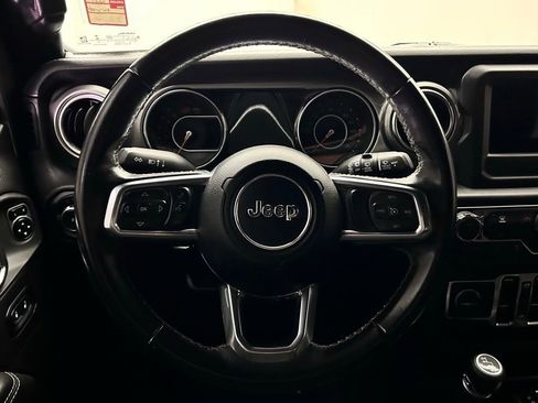 Used 2019 Jeep Wrangler Unlimited Sahara w/ Safety Group image 26