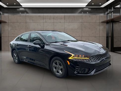 Used 2021 Kia K5 LXS FWD image 1