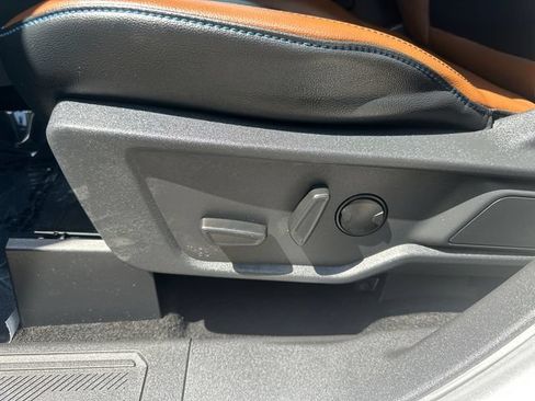 Used 2024 Ford Bronco Outer Banks AWD/4WD image 29