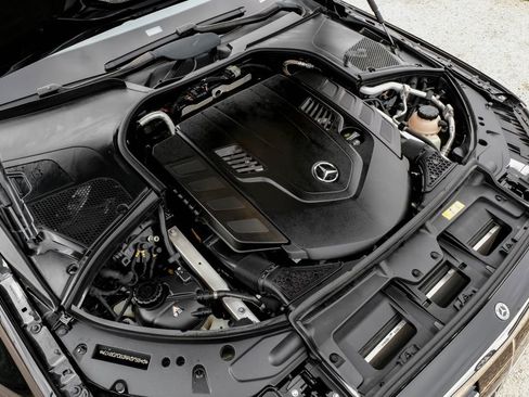 Used 2022 Mercedes-Benz S 580 4MATIC Sedan image 47