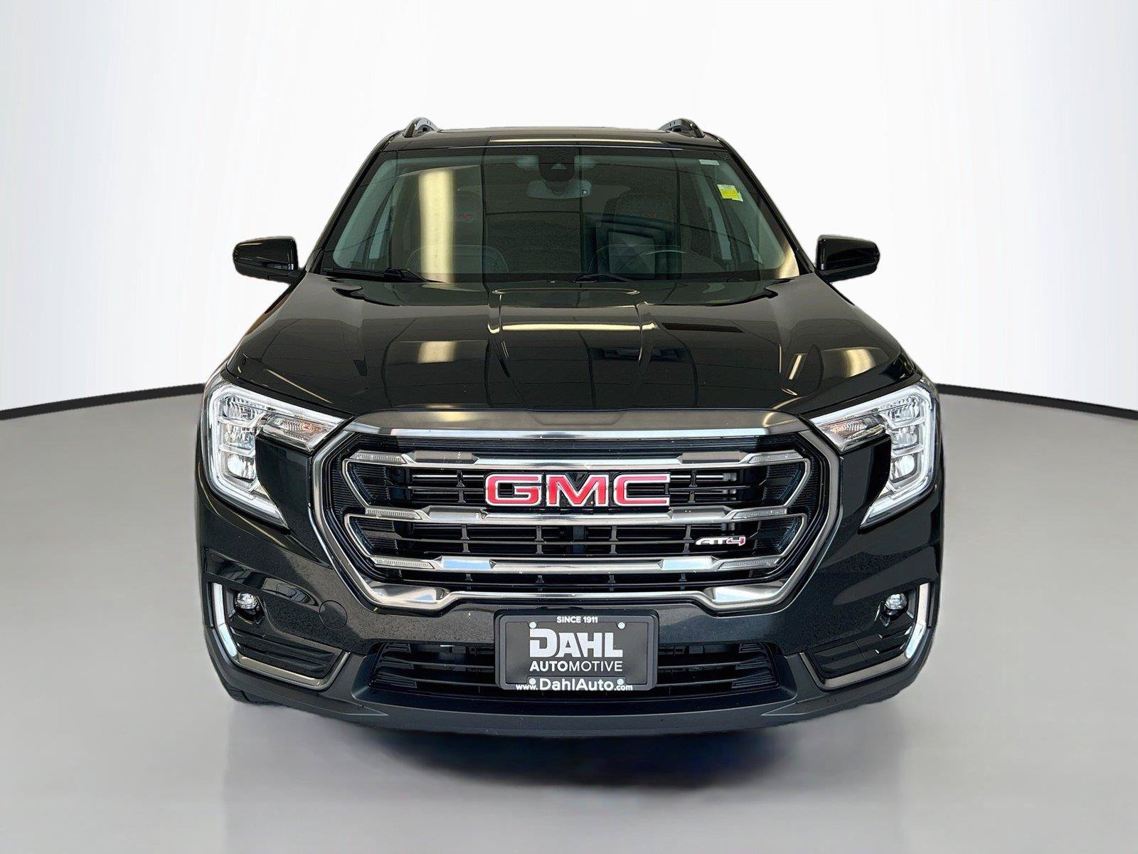 Used 2022 GMC Terrain AT4 w/ Infotainment Package II AWD/4WD image 3