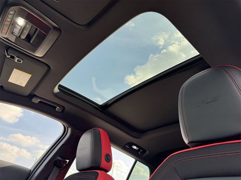 New 2026 Chevrolet Equinox EV RS image 23