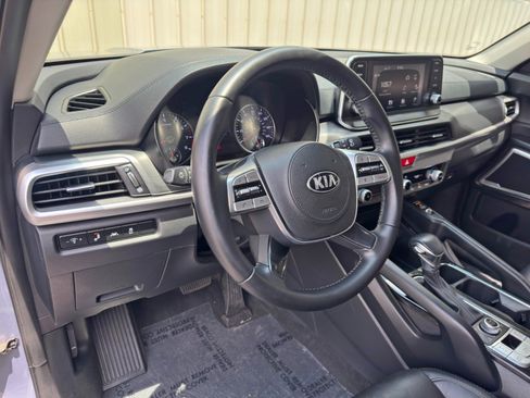 Used 2020 Kia Telluride S AWD/4WD image 13