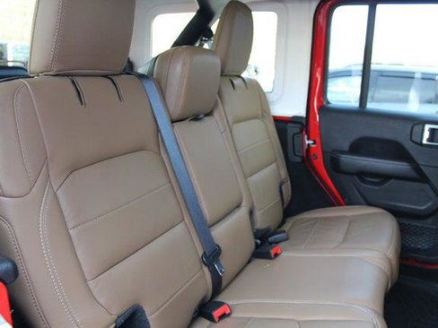 Certified 2021 Jeep Wrangler Unlimited Sahara w/ Cold Weather Group image 16