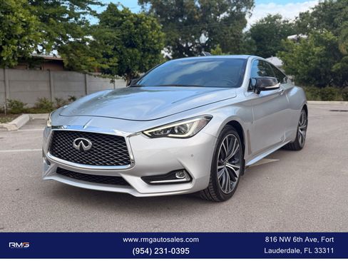 Used 2017 INFINITI Q60 3.0t w/ Premium Plus Package 3.0T AWD/4WD image 3