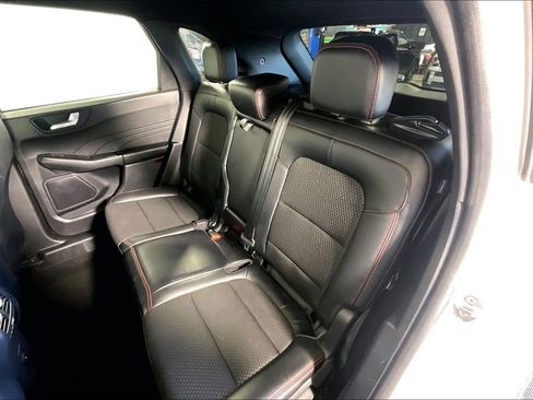 Used 2025 Ford Escape ST-Line w/ Tech Pack #1 FWD image 31