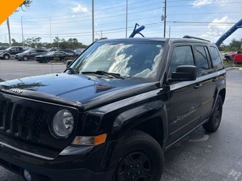 Used 2017 Jeep Patriot Sport FWD image 1