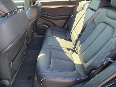 Used 2024 Jeep Wagoneer Launch Edition image 16