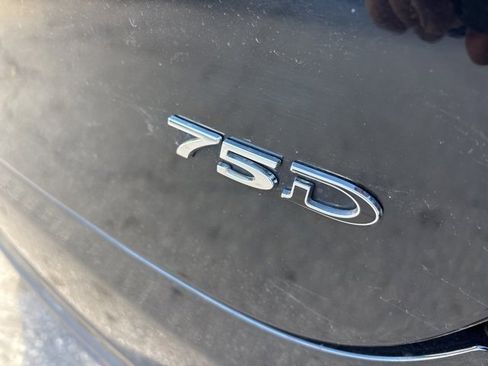 Used 2017 Tesla Model X image 6