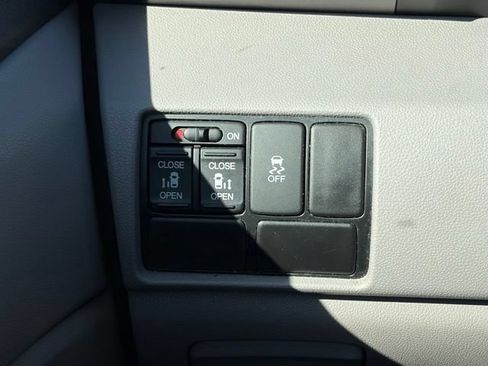 Used 2015 Honda Odyssey EX image 18