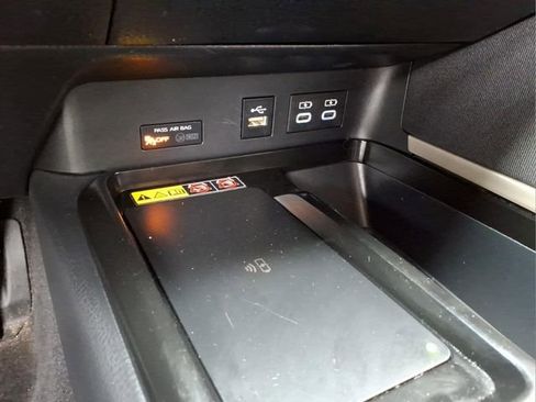Used 2025 Toyota Camry LE FWD image 21