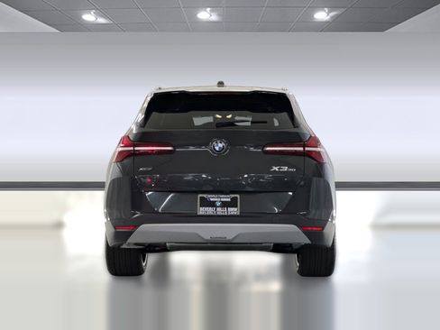 Used 2025 BMW X3 xDrive30i w/ Convenience Package image 9