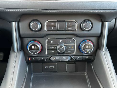 Used 2024 Chevrolet Tahoe LT image 29