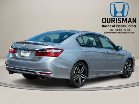 Used 2017 Honda Accord Sport Special Edition image 3