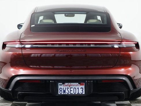 Used 2021 Porsche Taycan Turbo image 5