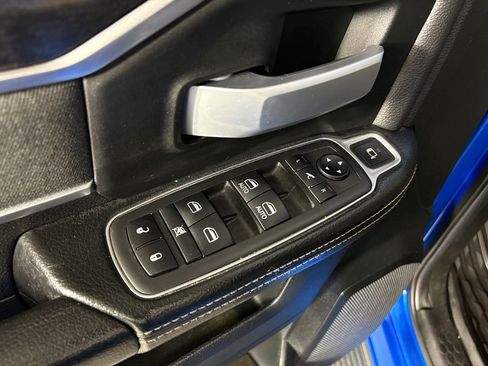 Used 2021 RAM 2500 Big Horn w/ Towing Technology Group AWD/4WD image 15